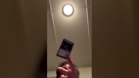 yungstudbev online show from March 13, 3:43 am