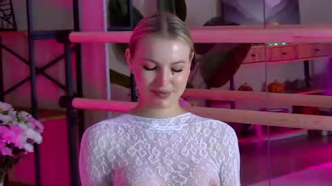 Tessa online show from July 26, 6:49 pm