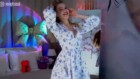 Tessa online show from June 21, 6:58 pm