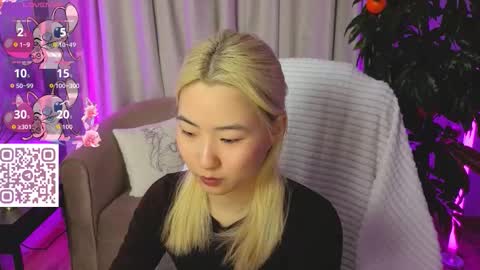 Yunna  online show from March 14, 12:58 am