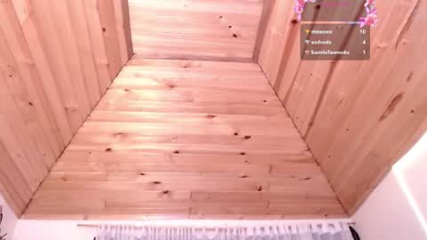 yvonn online show from November 29, 2:08 am