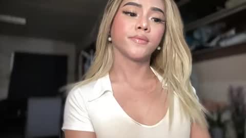 Miss Cali online show from July 23, 8:17 pm