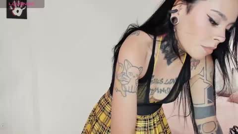 Snapshot of z_e_t_h_a chatting on January 15, 8:48 pm tazzie online show from January 15, 8:48 pm