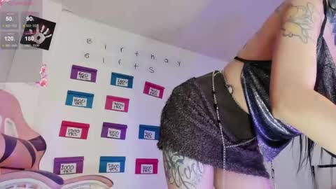 Snapshot of z_e_t_h_a chatting on January 24, 9:47 pm tazzie online show from January 24, 9:47 pm