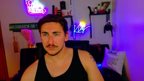 Zach Rhyder online show from May 18, 2:10 am