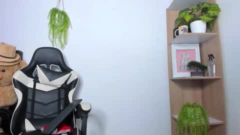 zack online show from December 2, 3:32 pm