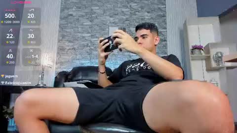 zack_joness10 online show from July 23, 5:05 am
