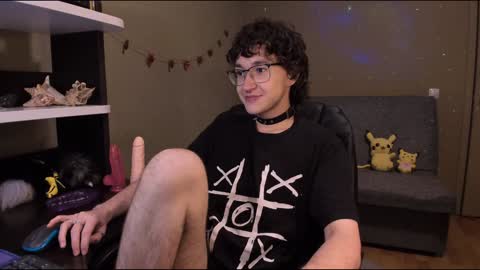 Snapshot of zackstivensen chatting on January 24, 11:45 pm Zachary next stream on monday online show from January 24, 11:45 pm