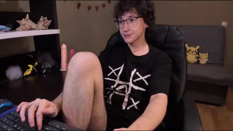 Snapshot of zackstivensen chatting on February 14, 12:09 am Zachary next stream on monday online show from February 14, 12:09 am