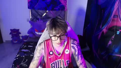 zack online show from April 21, 2:51 am