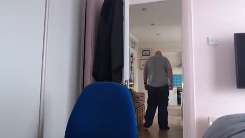 Zac Smitj online show from April 16, 10:26 am