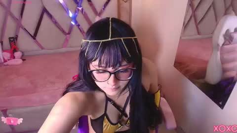   online show from December 16, 12:44 pm