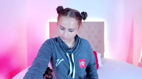 Zafiro Brown online show from October 25, 11:42 am