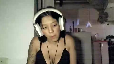 Zafiro online show from June 7, 5:51 pm