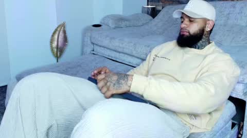 INSTAGRAM yormanfit7 online show from September 22, 10:41 am