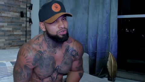 INSTAGRAM yormanfit7 online show from January 23, 2:33 am