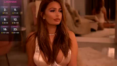 Zaira online show from August 3, 3:08 am