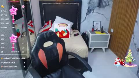 Zally  online show from December 5, 8:50 pm