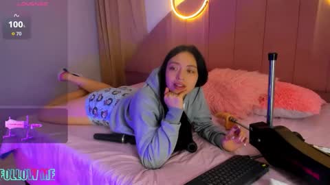 zammy_brown2 online show from February 7, 4:04 am