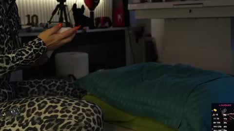 zana online show from July 14, 1:27 pm