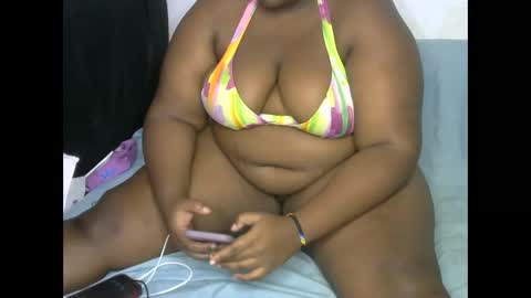 zandile22 online show from December 2, 9:13 pm