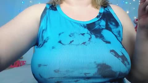 Snapshot of zannadreil chatting on March 1, 1:11 am zannadreil online show from March 1, 1:11 am