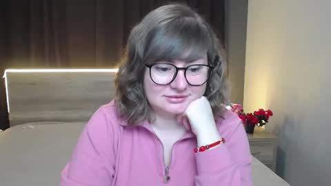 zannadreil online show from January 12, 6:59 pm