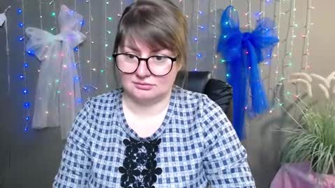 zannadreil online show from November 21, 7:34 pm