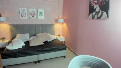 Zara Sweet  online show from December 22, 1:29 pm