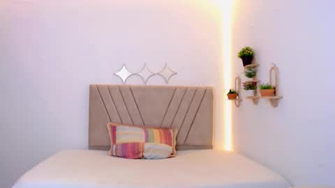 Zara online show from May 1, 12:21 pm
