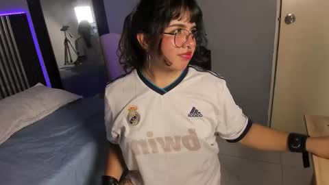 zara  online show from November 16, 1:51 am