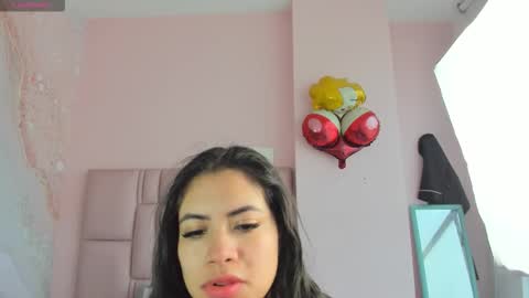 Zarah  online show from November 30, 5:31 pm