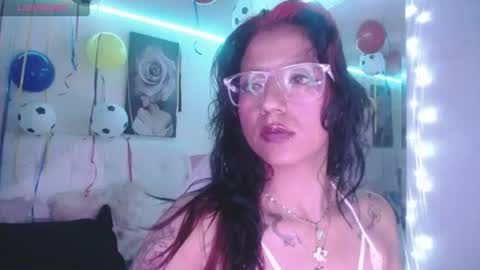 Zarah online show from July 6, 3:03 pm