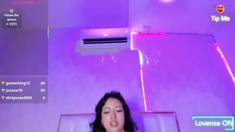     online show from July 28, 3:32 pm