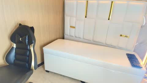 Zarath online show from January 14, 9:56 pm