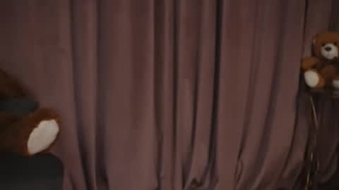 zariaavera online show from January 17, 12:42 am