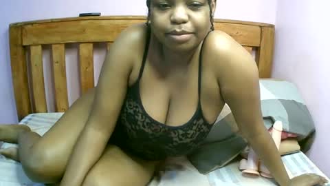 zariamonet online show from June 25, 8:03 pm