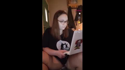 ze_turtle_master online show from December 18, 10:24 pm