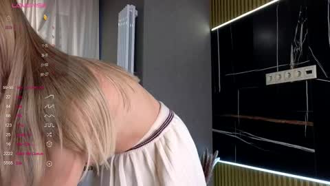 Avi online show from October 10, 1:50 pm