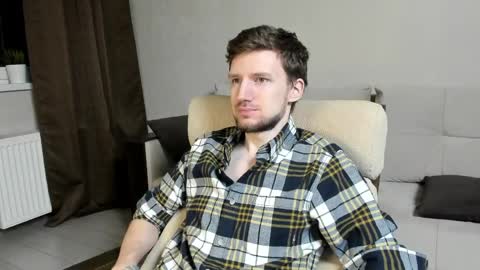 Andrew online show from April 23, 7:15 pm