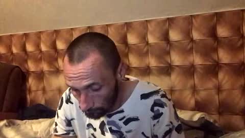 zervale online show from March 10, 8:01 pm