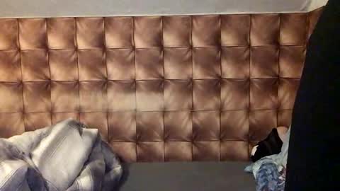 zervale online show from December 9, 2:34 am