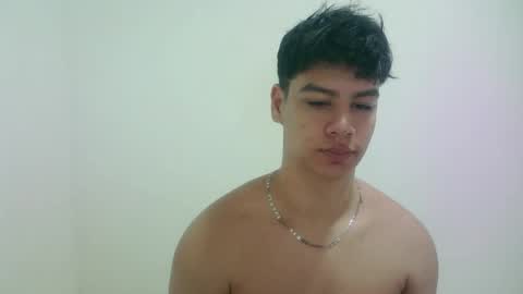 zeus_183 online show from June 6, 5:24 am