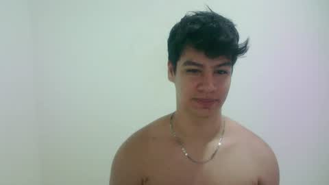 zeus_183 online show from July 14, 9:03 am