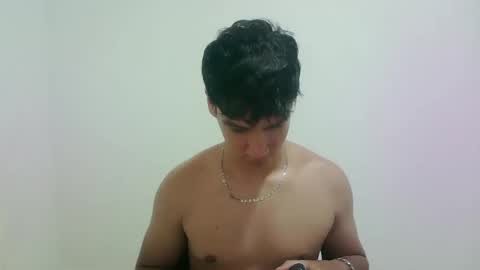 Snapshot of zeus_183 chatting on September 10, 10:55 pm zeus_183 online show from September 10, 10:55 pm