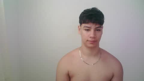zeus_183 online show from June 1, 11:55 am