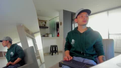 zeus online show from September 27, 6:38 pm