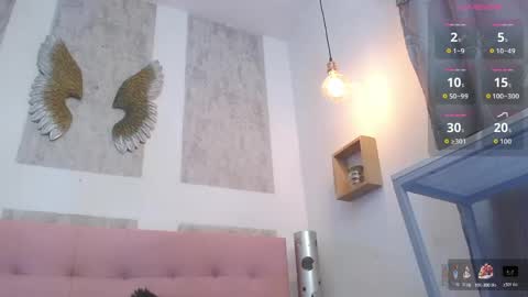 ZHAMIRA  ANDRES online show from May 1, 8:03 pm