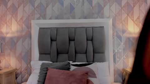 zharia_lux25 online show from June 22, 11:28 am