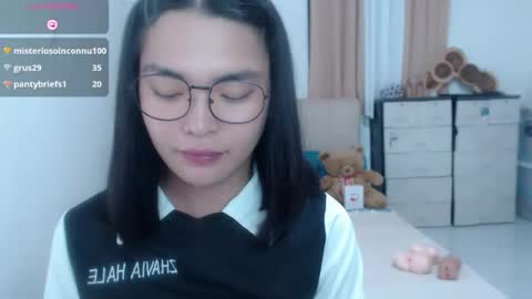 im your lovely zhaviabigcock here online show from August 2, 3:47 pm